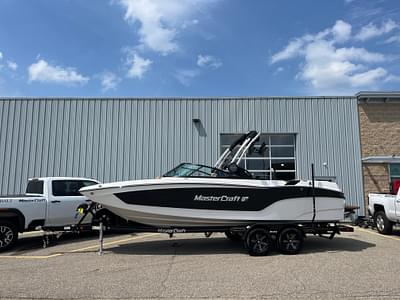 BOATZON | MasterCraft XT24 2023