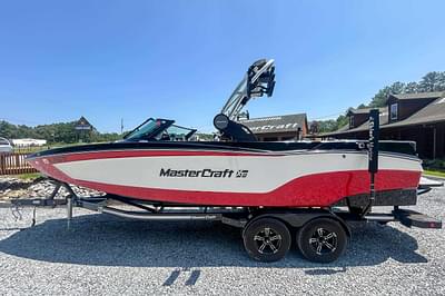 BOATZON | MasterCraft XT24 2023