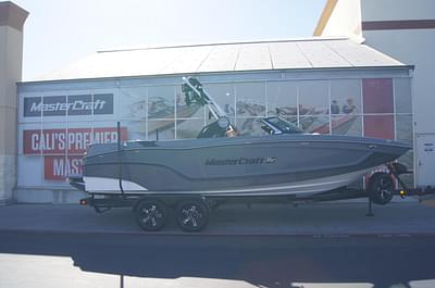 BOATZON | 2024 MasterCraft XT24