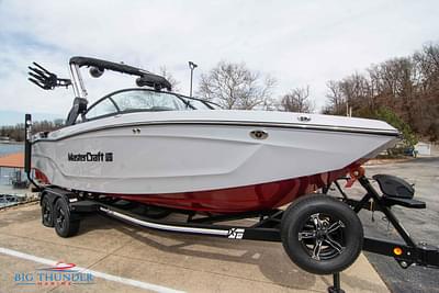 BOATZON | 2024 MasterCraft XT24