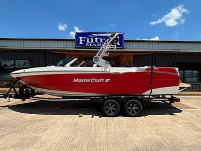 BOATZON | MasterCraft XT25 2024