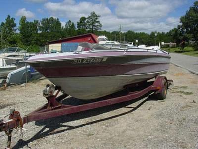 BOATZON | Maxum 1900 XR Bowrider Outboard Hull 1988