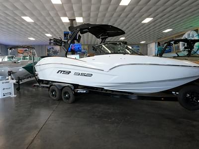 BOATZON | MB b52 alpha 2023