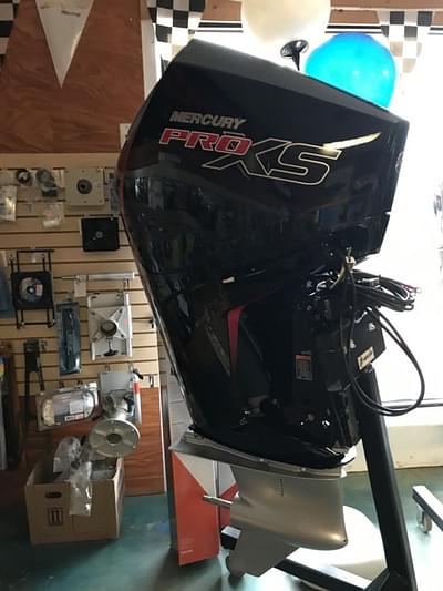 BOATZON | Mercury Marine® Pro XS 175 hp 2024