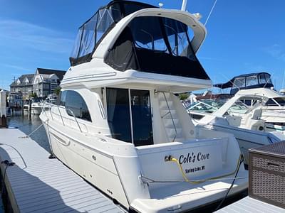 BOATZON | Meridian 381 Sedan 2004