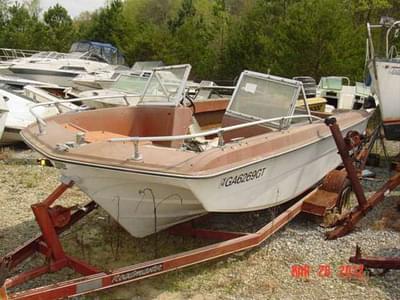 BOATZON | MFG Boat Co. 17 Gypsy Tri Hull Outboard Hull 1972