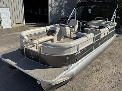 BOATZON | Misty Harbor Boats 245 Cruise Pontoon  150HP Mercury 4Stroke EFI 2015