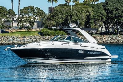 BOATZON | Monterey 295 Sport Yacht 2017