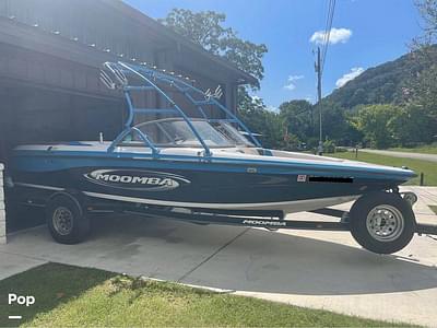 BOATZON | Moomba 20 LSV