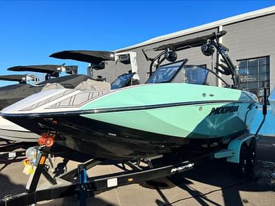 BOATZON | 2024 Moomba Kaiyen