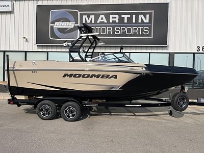 BOATZON | Moomba Max 2024