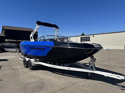 BOATZON | MOOMBA Max 2024