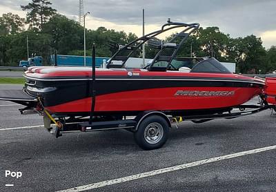 BOATZON | Moomba Mobius LSV