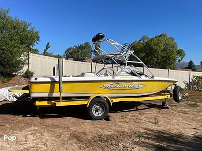 BOATZON | Moomba Outback Ski Boat