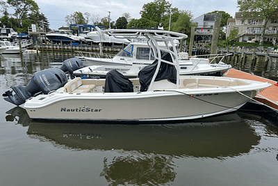 BOATZON | NauticStar 2102 LEGACY 2018