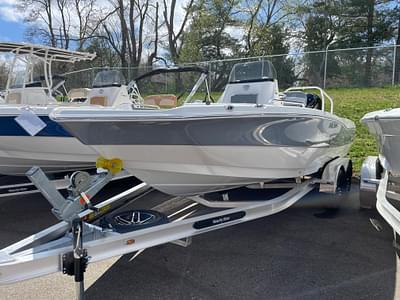 BOATZON | NauticStar 211 Hybrid 2023