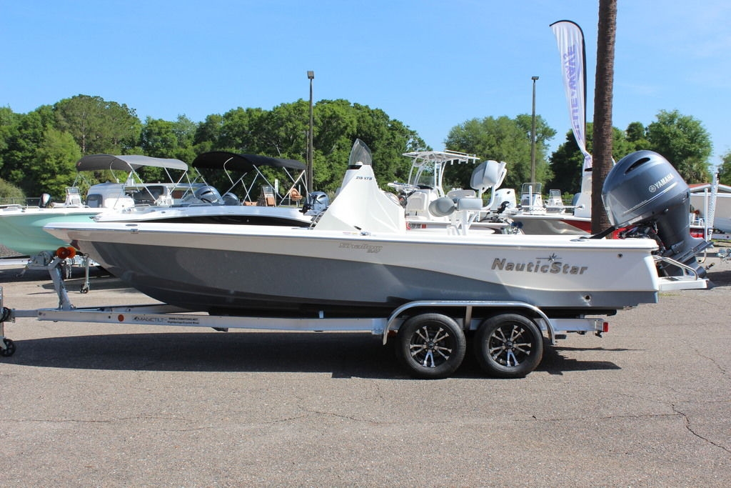 2023 NauticStar 215 BAY SB - Sold Boat