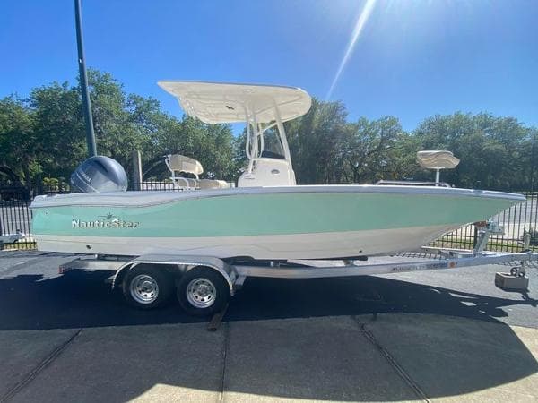 NauticStar 231 Hybrid 2022