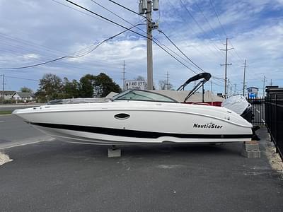 BOATZON | NauticStar 243DC 2024