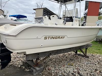 BOATZON | New engine Stingray 200MS