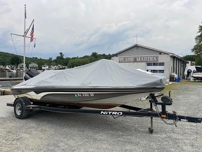 BOATZON | Nitro NX 882 DC 2001