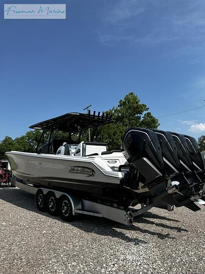 BOATZON | Nor-Tech 390 Center Console 2022