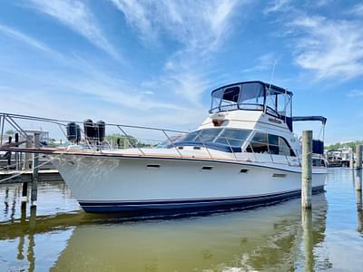 BOATZON | Ocean Yachts 42 Sunliner Motor Yacht 1982