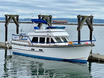 BOATZON | Ocean Yachts Aft Cabin 1982