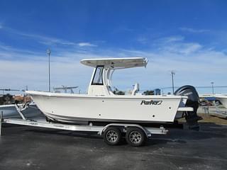 BOATZON | Parker 2400 CC 2024