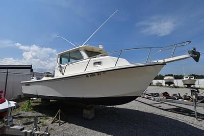 BOATZON | Parker 2520 Deep Vee Sport Cabin 2004