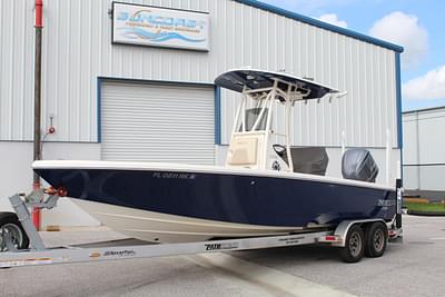 BOATZON | Pathfinder 2500 Hybrid 2017