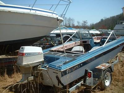 BOATZON | Phantom 17 Bowrider Fish and Ski Evinrude 55 Triumph Short 1986