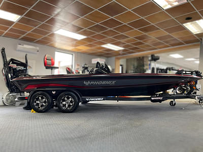 BOATZON | Phoenix Bass Boats 721 PRO XP 2024