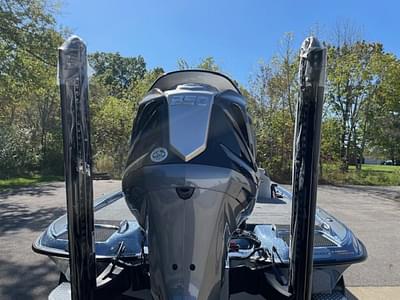 BOATZON | Phoenix Bass Boats 721 ZXL 2025