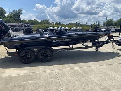 BOATZON | Phoenix Bass Boats 921 Elite 2025