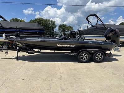 BOATZON | Phoenix Bass Boats 921 Elite 2025