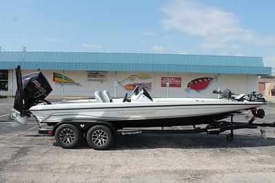 BOATZON | Phoenix Bass Boats 921 Elite 2025