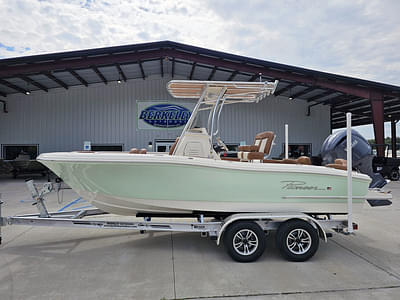 BOATZON | Pioneer Boats Islander 202 2025