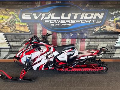 BOATZON | Polaris® 850 PRO RMK Slash 155 Indy Red 2024