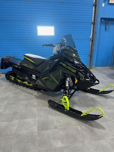 BOATZON | Polaris® 850 Switchback Assault 146 Premium Army Green 2024