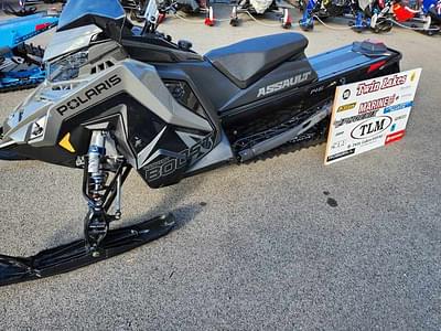 BOATZON | Polaris® Patriot Boost Switchback Assault 146 Gloss Black 2024