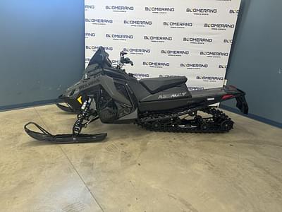 BOATZON | Polaris® Patriot Boost Switchback Assault 146 Gloss Black 2024