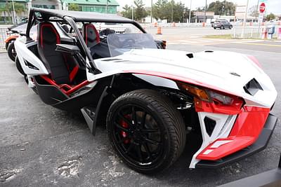 BOATZON | Polaris Slingshot® SLINGSHOT ROUSH AUTODRIVE 2024