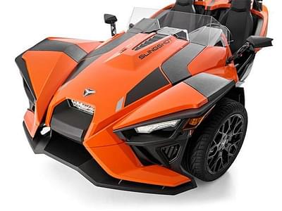 BOATZON | Polaris Slingshot® Slingshot SL AutoDrive Volt Orange 2024