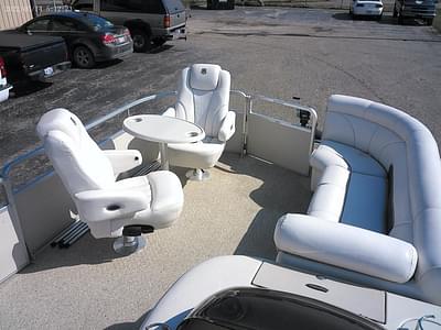 BOATZON | Premier 235 Grand Majestic 24ft 2005