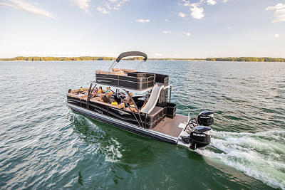 BOATZON | Premier Escalante 330 CL 2023