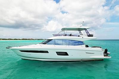 BOATZON | Prestige 560 Flybridge Hardtop 2017