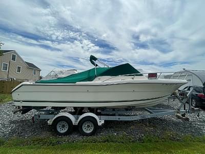 BOATZON | Pursuit 2460 Denali 1998