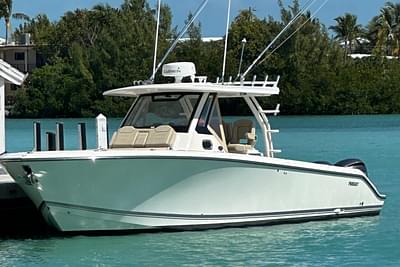 BOATZON | Pursuit S 368 2018