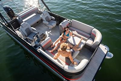 BOATZON | Qwest Pontoons 822 EClass Splash Pad Rw LTZ 2023